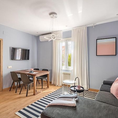 Three Bedrooms Apartment Barcelona Exterior foto